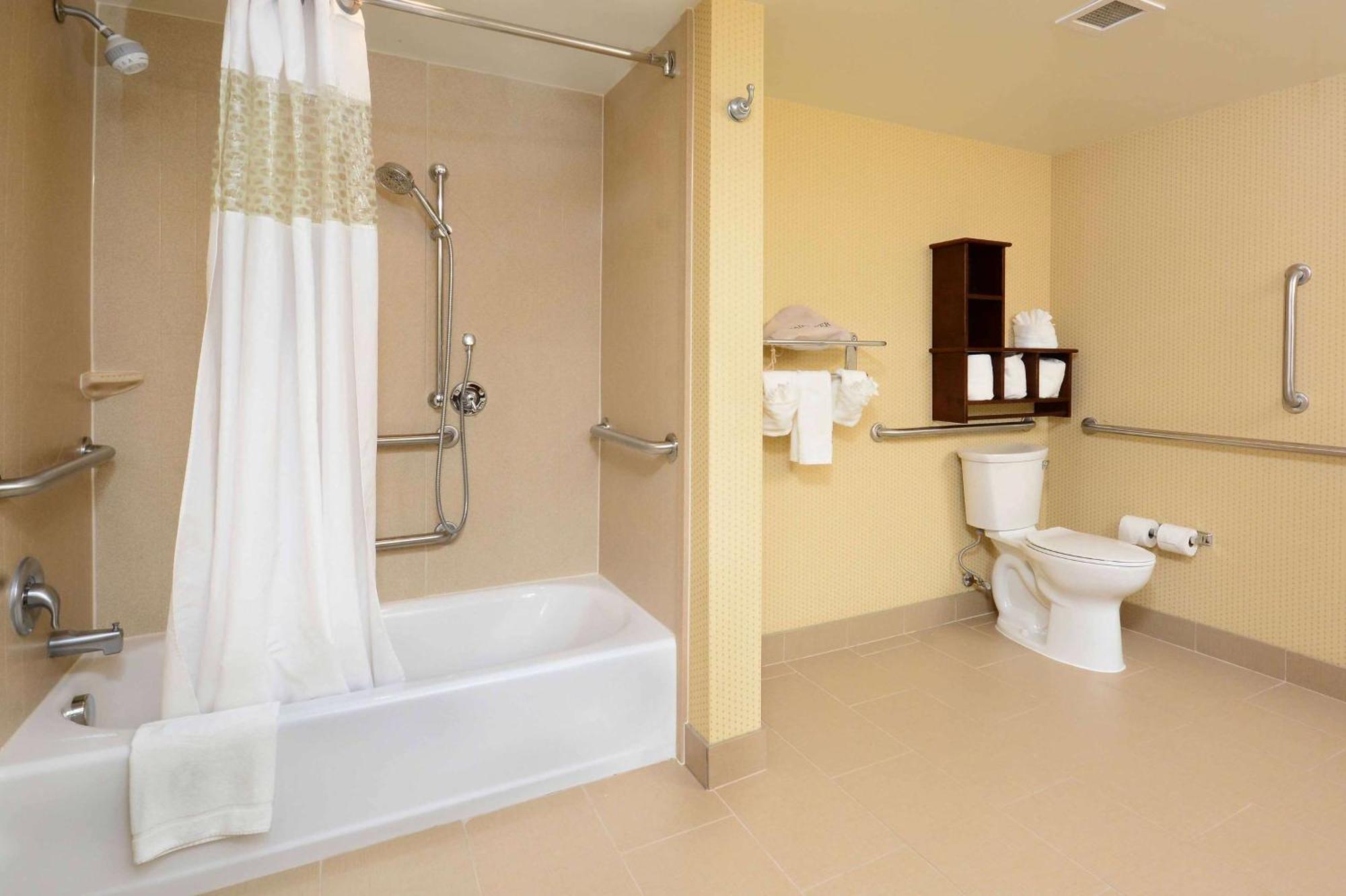 Hampton Inn Raleigh Capital Blvd North Extérieur photo